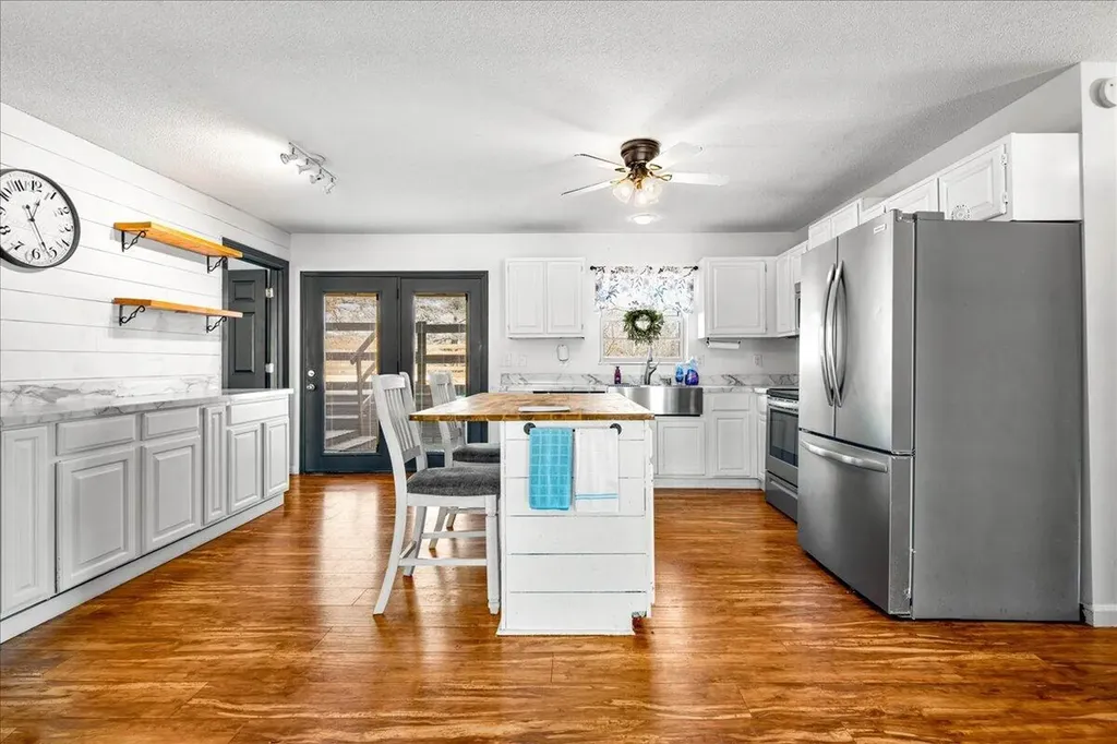 210 Cox Smith Lane Corbin KY 40701