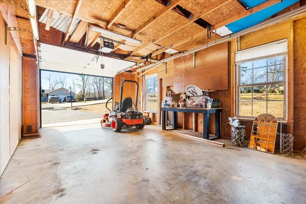 210 Cox Smith Lane Corbin KY 40701
