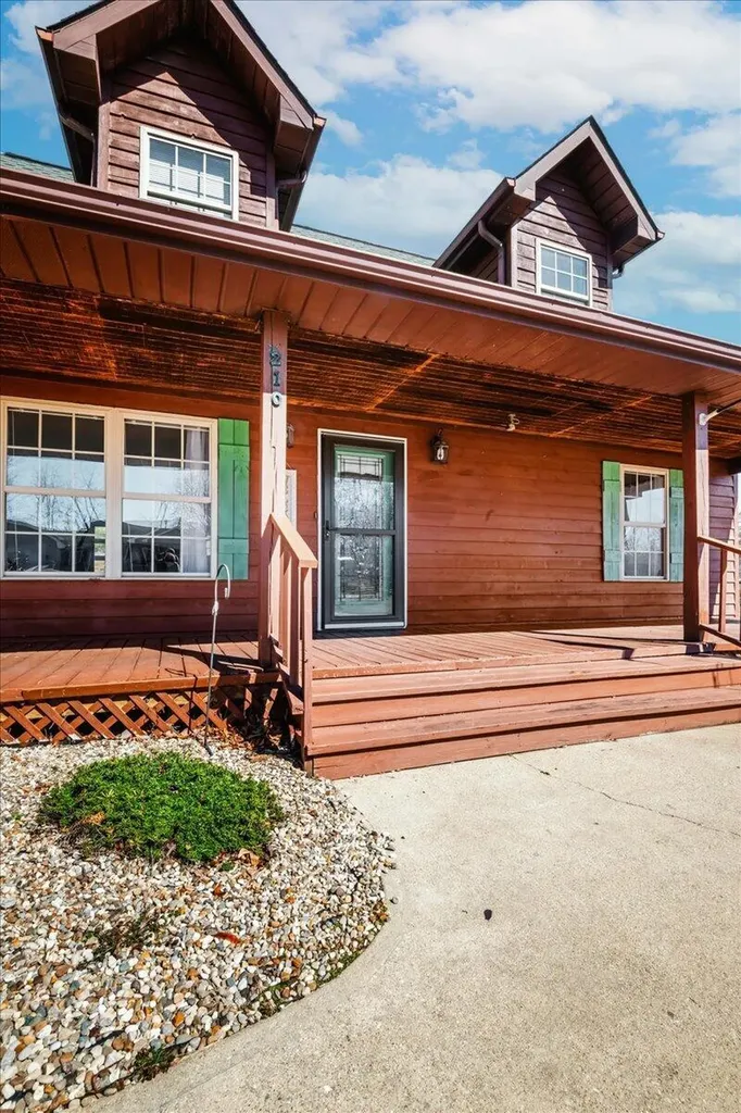 210 Cox Smith Lane Corbin KY 40701