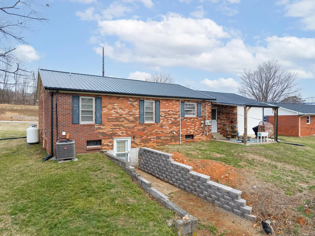 525 Slate Branch Road Somerset KY 42503