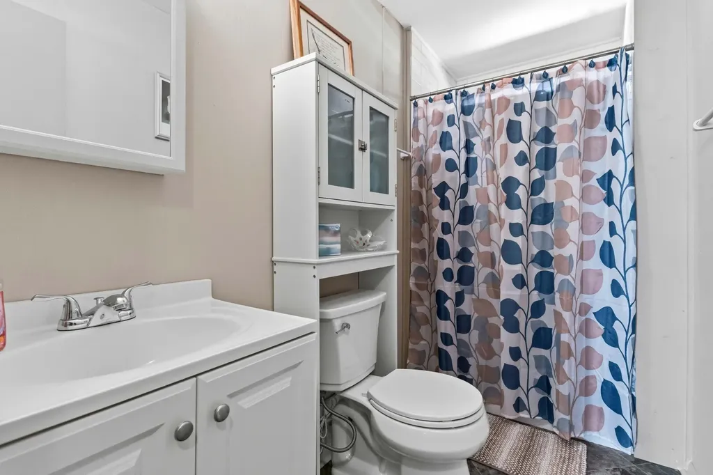 1072 Dry Branch Road Irvine KY 40336