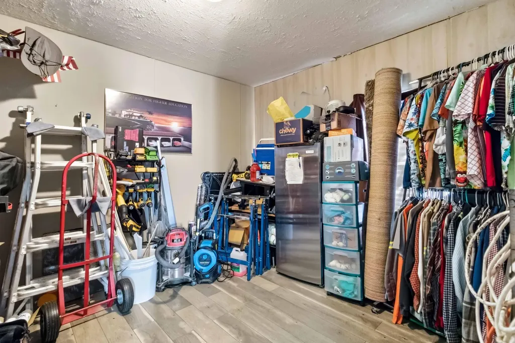 1072 Dry Branch Road Irvine KY 40336