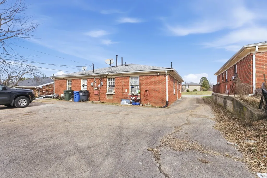 2251/2253 Alexandria Drive Lexington KY 40504