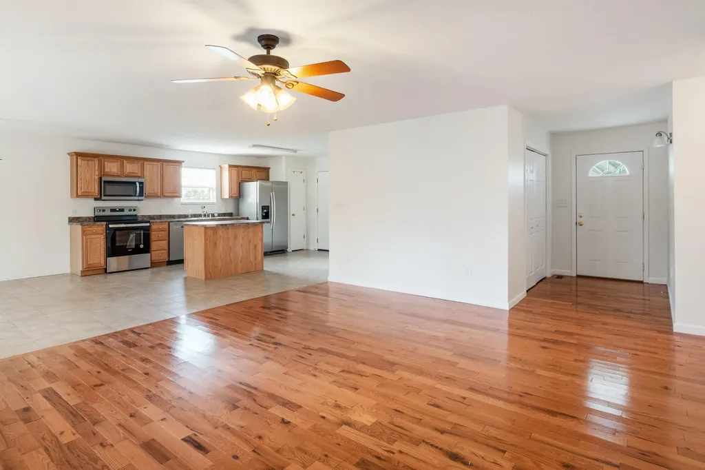 432 Scarlet Oak Drive London KY 40741