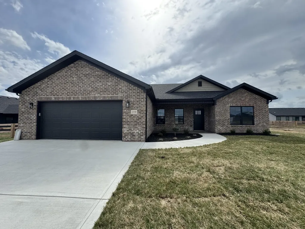 219 Navajo Drive Richmond KY 40475