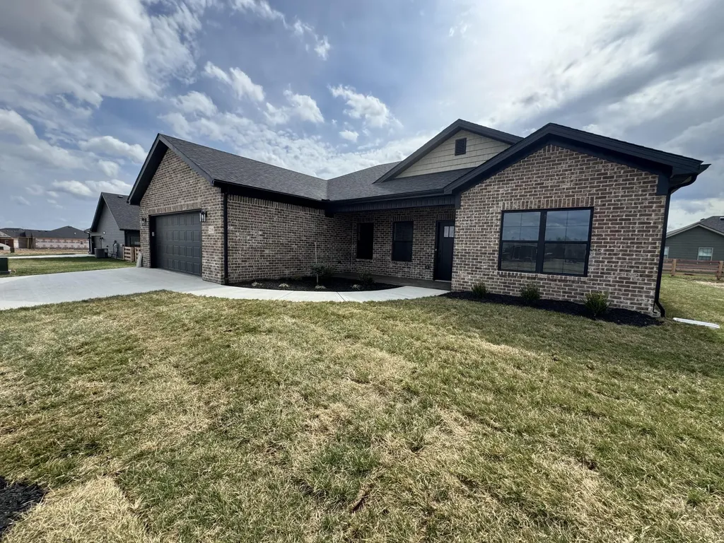 219 Navajo Drive Richmond KY 40475