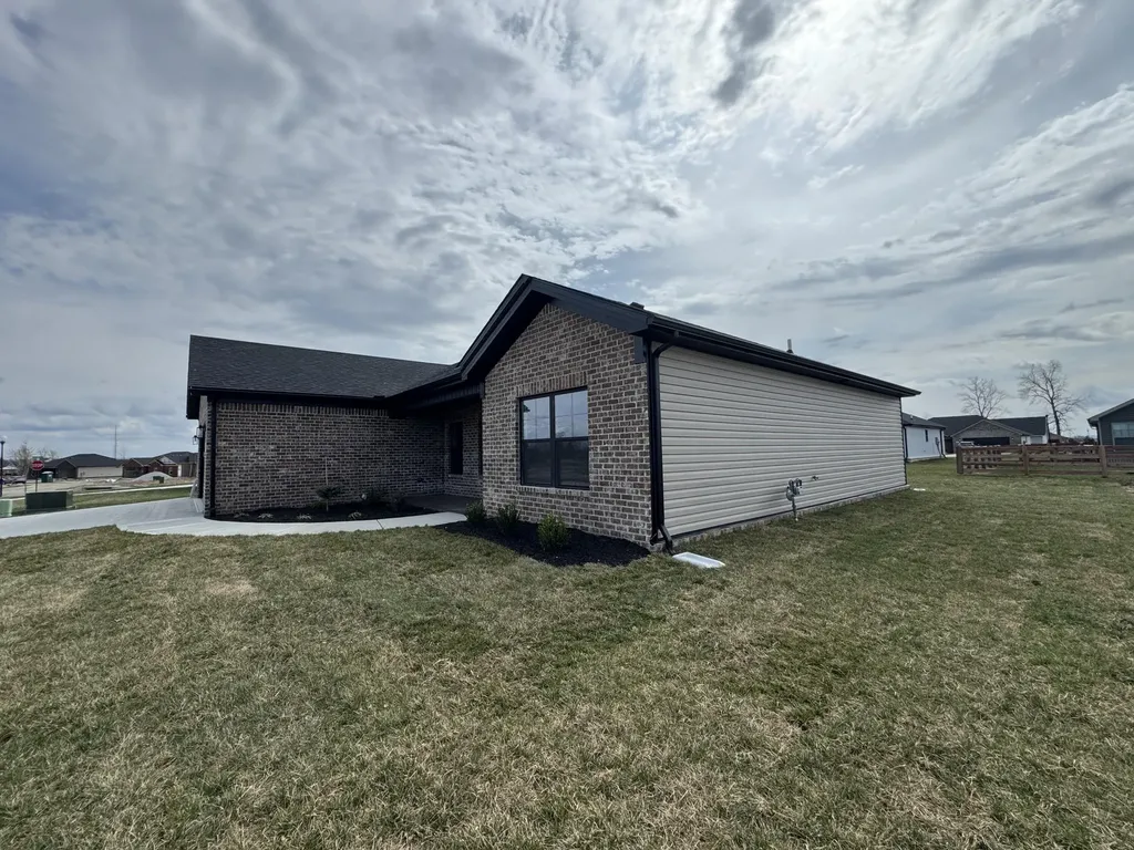 219 Navajo Drive Richmond KY 40475