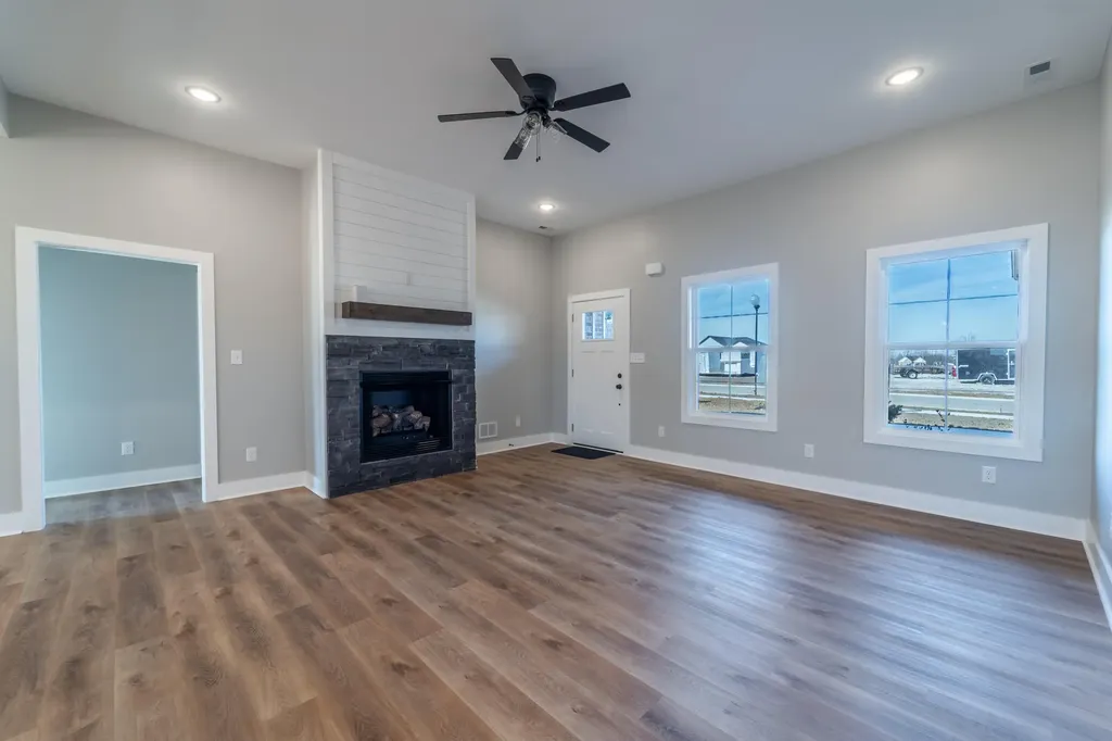 219 Navajo Drive Richmond KY 40475