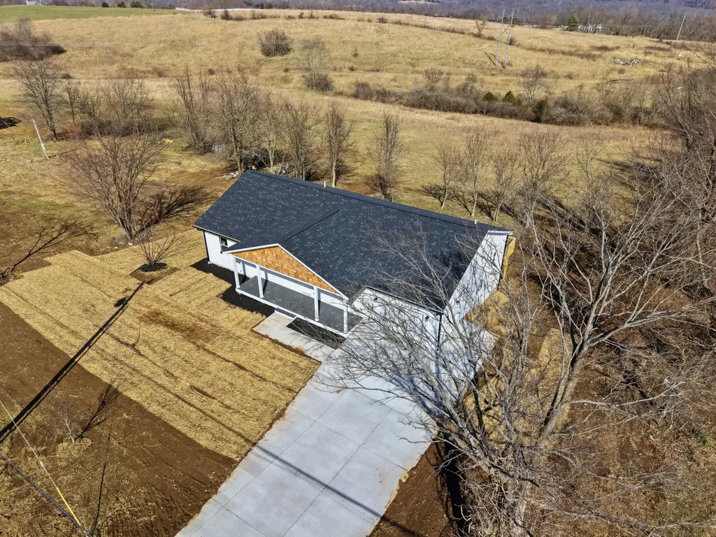 2334 High Bridge Road Lancaster KY 40444