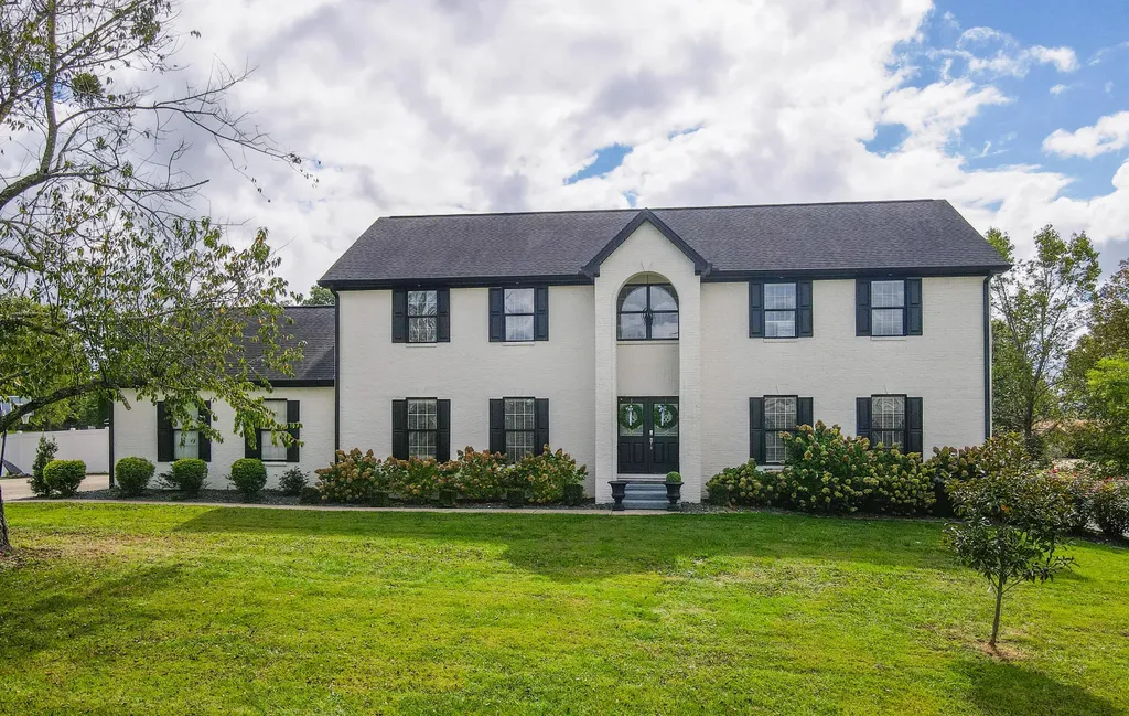 286 Lake Forest Drive Somerset KY 42503