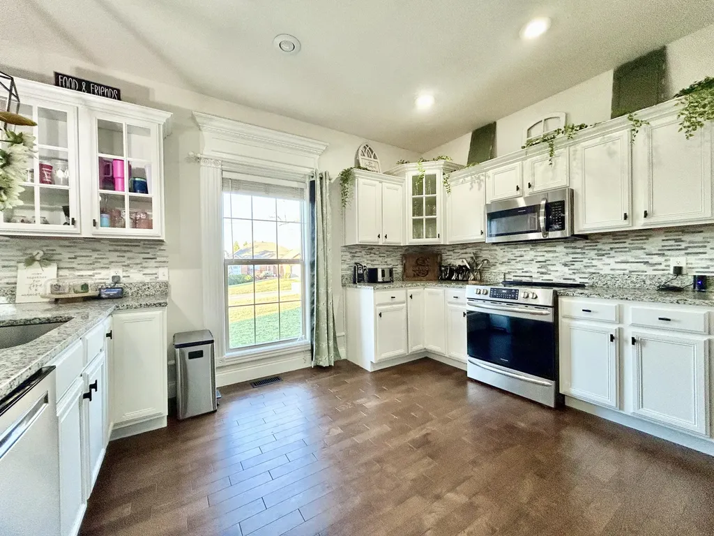 286 Lake Forest Drive Somerset KY 42503