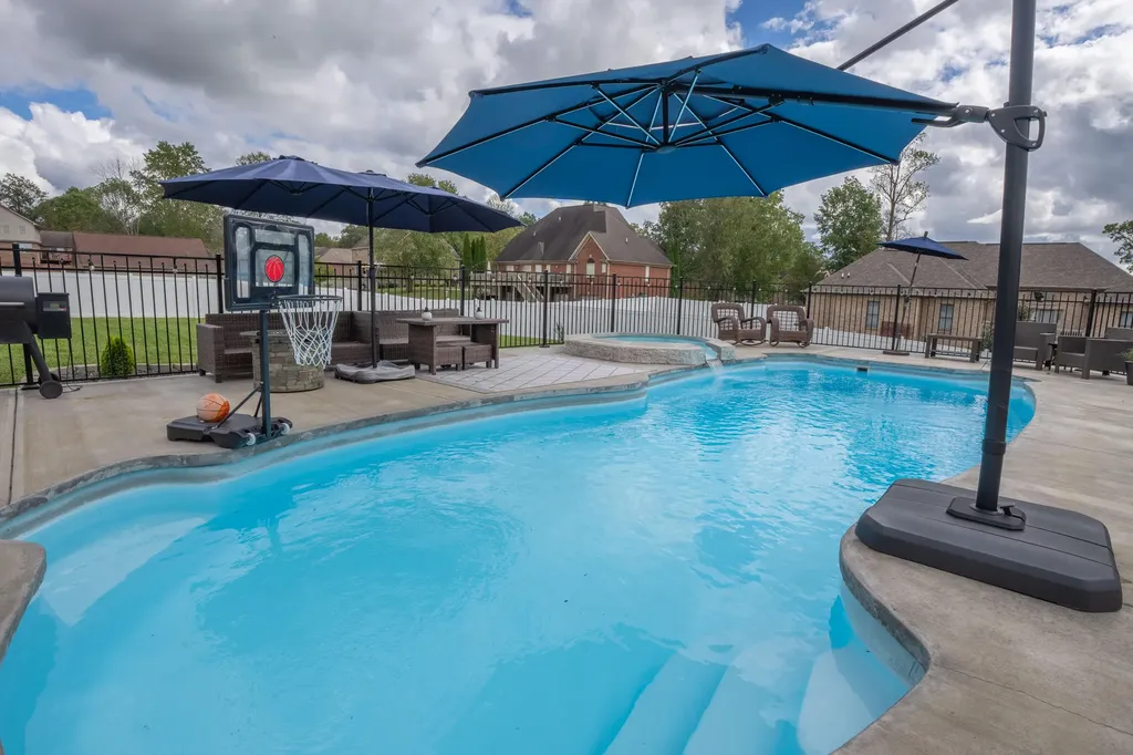 286 Lake Forest Drive Somerset KY 42503