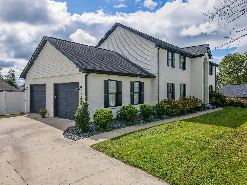 286 Lake Forest Drive Somerset KY 42503