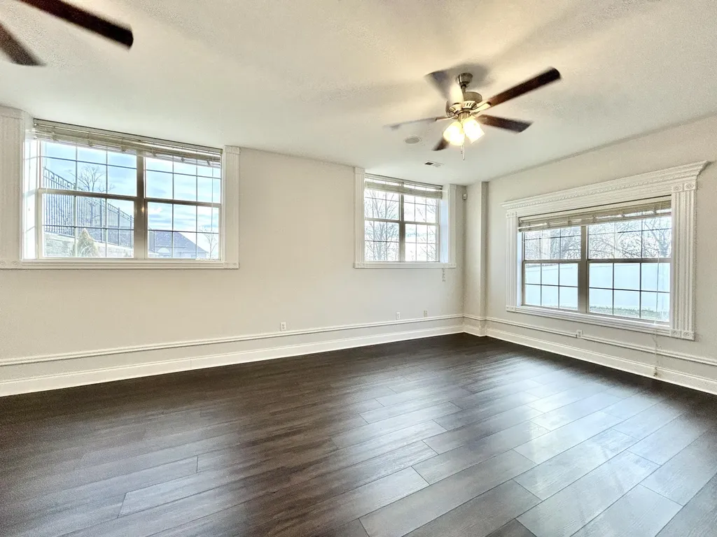 286 Lake Forest Drive Somerset KY 42503