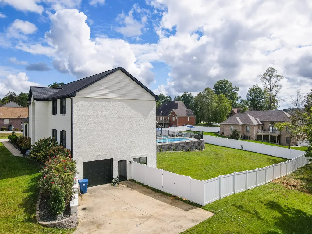 286 Lake Forest Drive Somerset KY 42503
