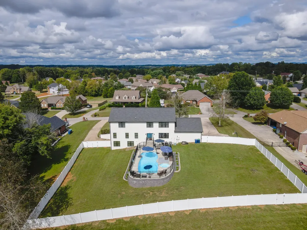 286 Lake Forest Drive Somerset KY 42503