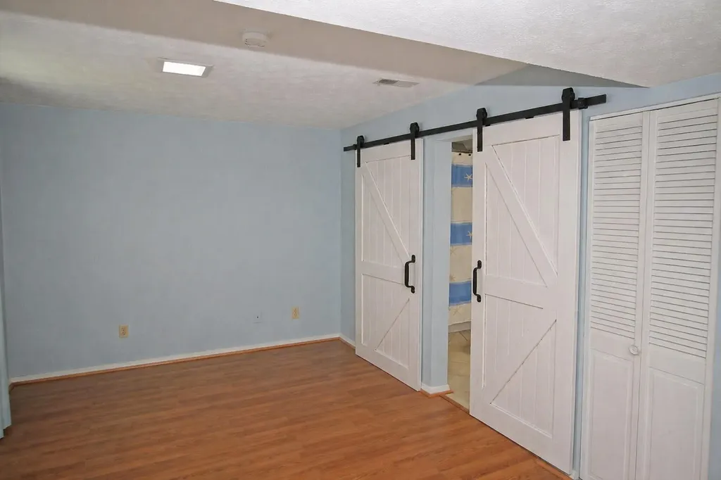 4352 Cobblestone Knoll Drive Lexington KY 40515
