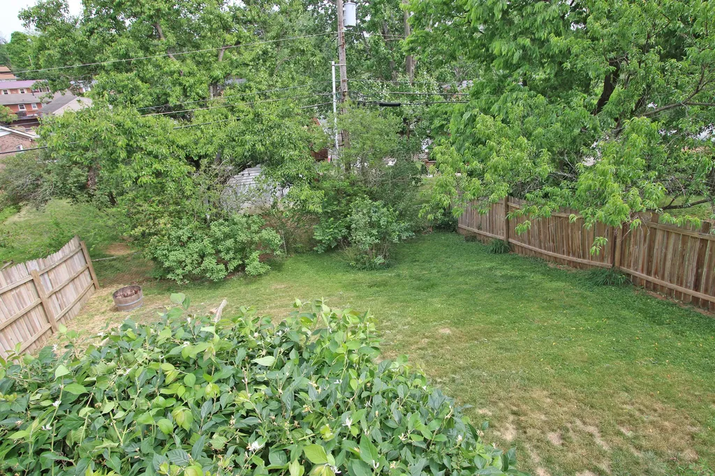 4352 Cobblestone Knoll Drive Lexington KY 40515