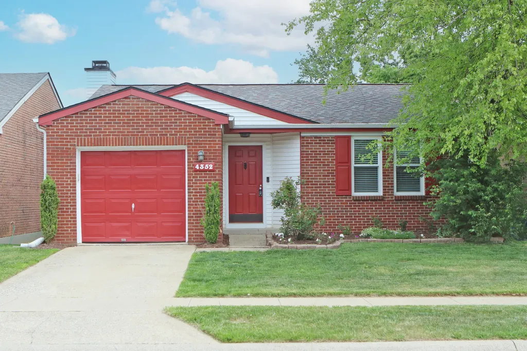 4352 Cobblestone Knoll Drive Lexington KY 40515