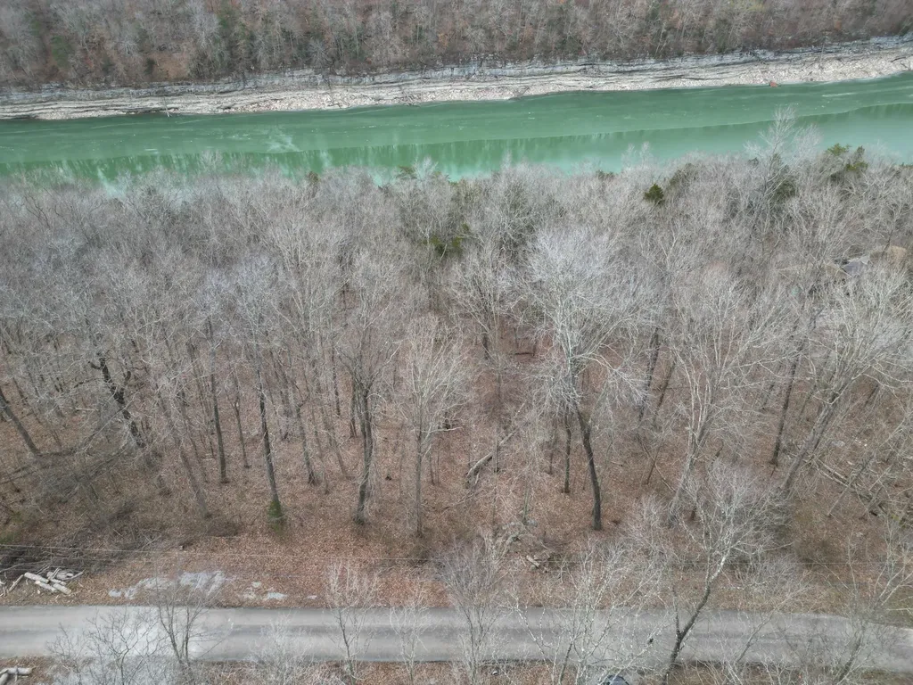 26 Colonel Drive Burnside KY 42519
