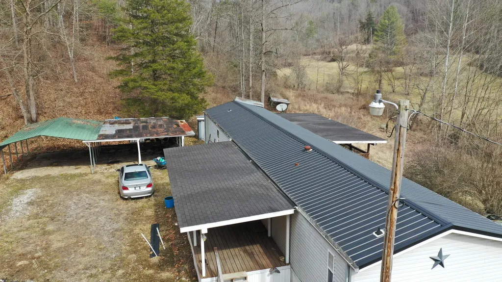 46 Tom Rose Branch Road Campton KY 41301