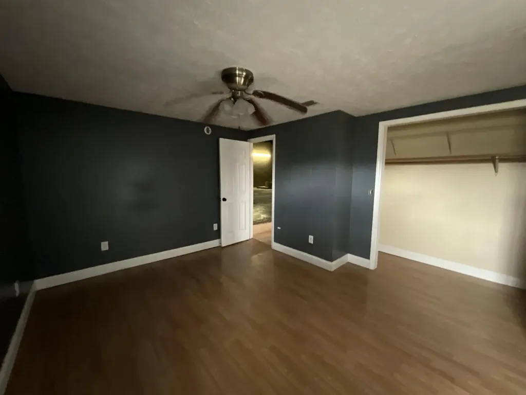 6687 U.s. 27 Science Hill KY 42553