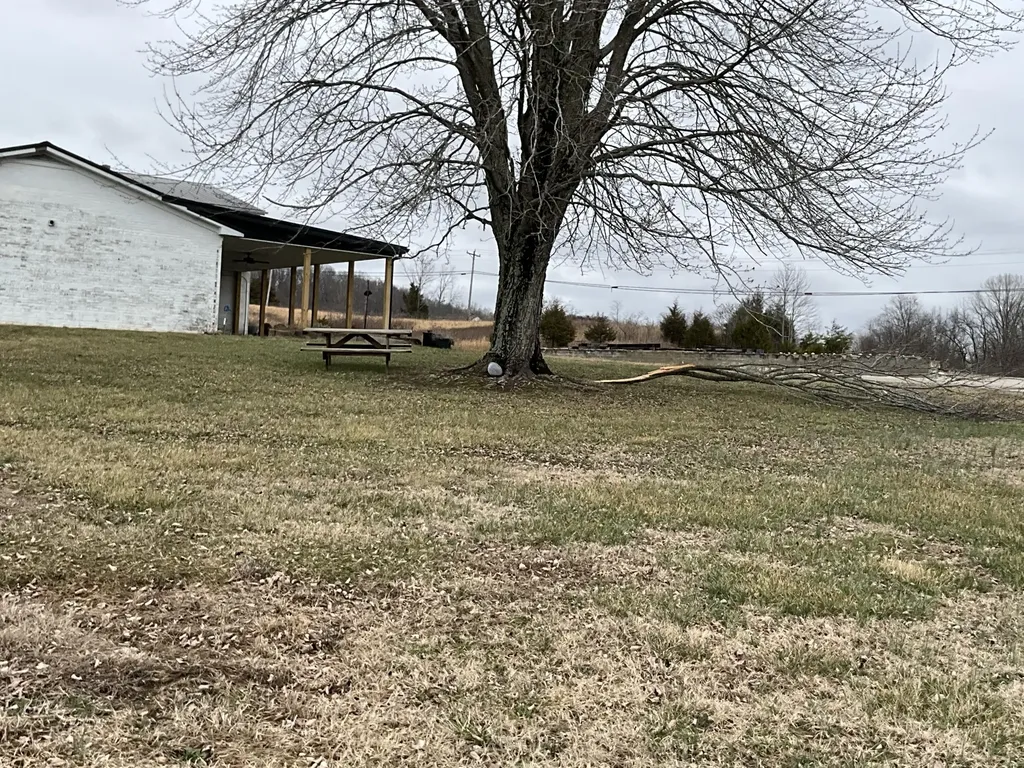 6687 U.s. 27 Science Hill KY 42553