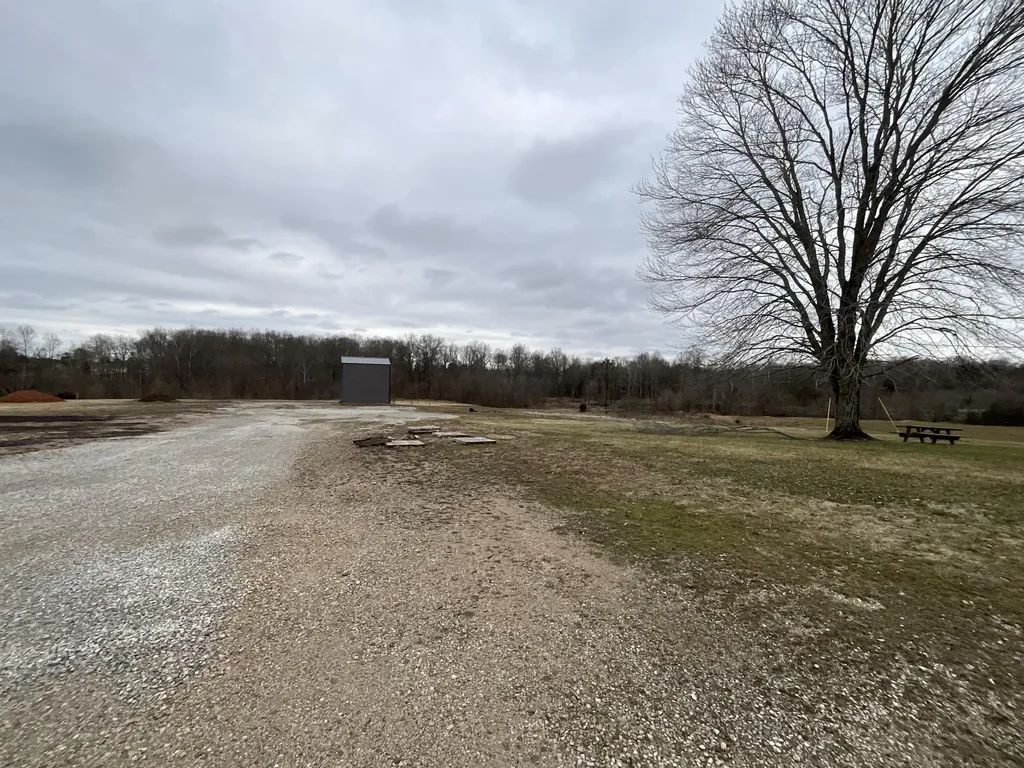 6687 U.s. 27 Science Hill KY 42553