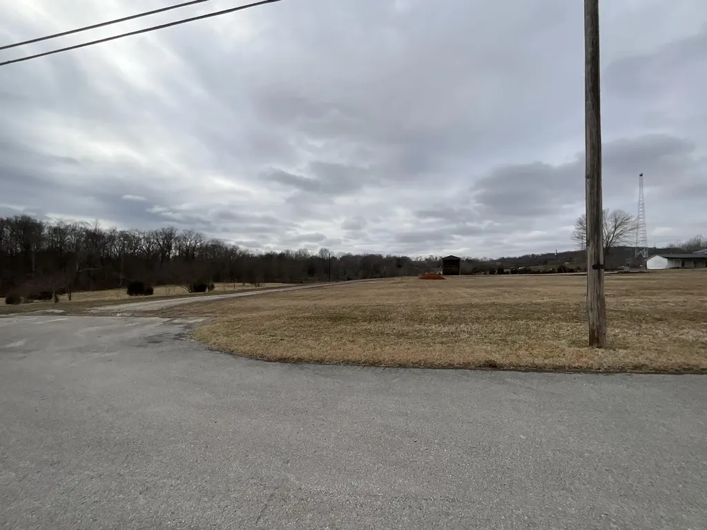 6687 U.s. 27 Science Hill KY 42553