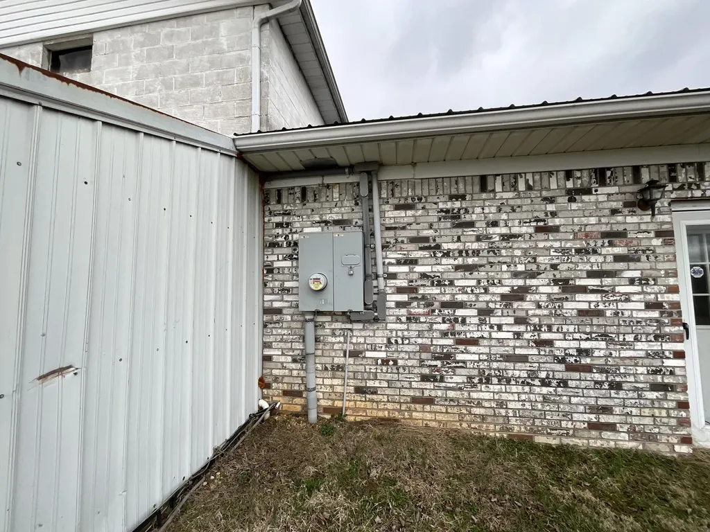 6687 U.s. 27 Science Hill KY 42553