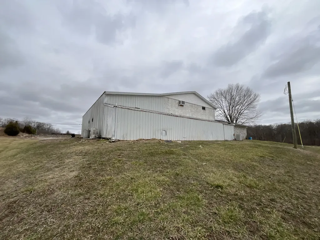 6687 U.s. 27 Science Hill KY 42553