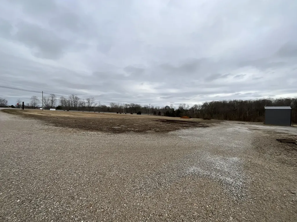 6687 U.s. 27 Science Hill KY 42553