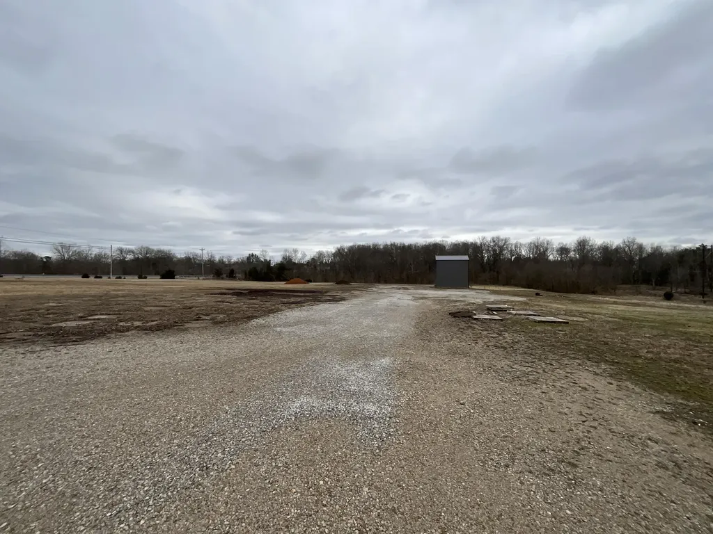 6687 U.s. 27 Science Hill KY 42553