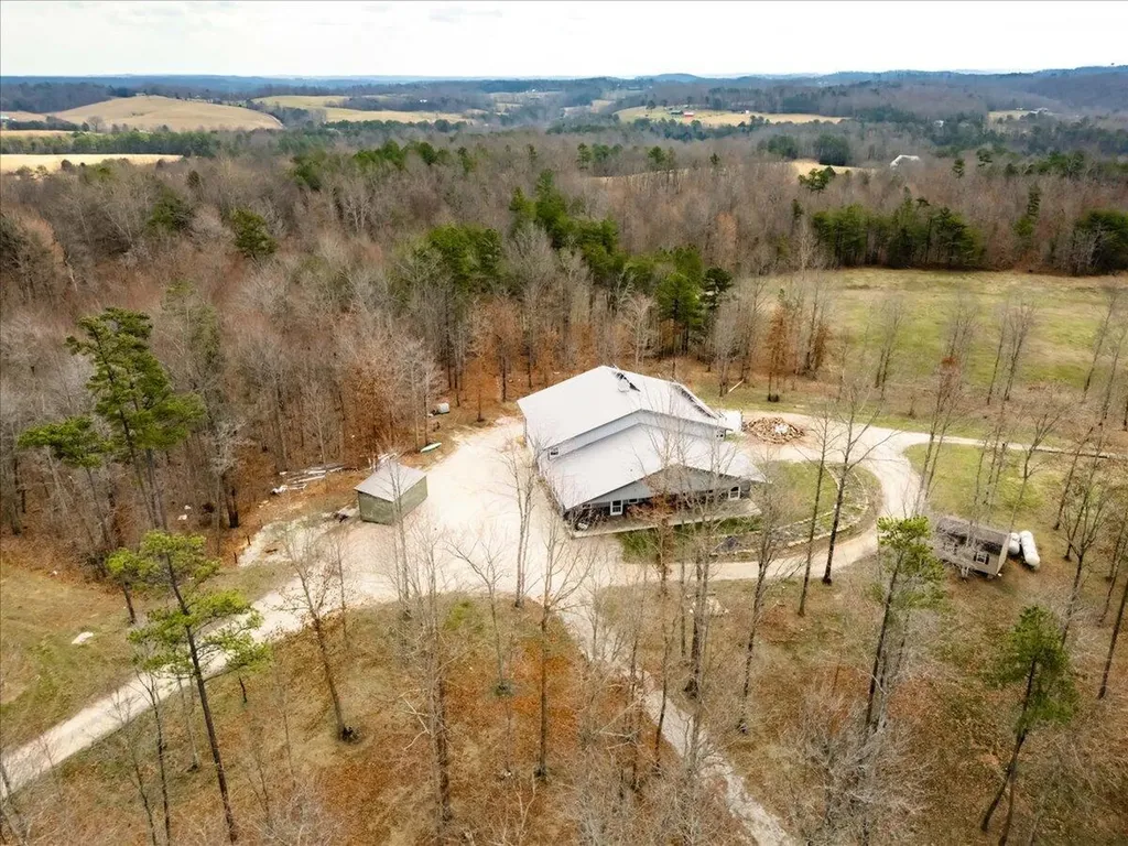 131 Marvins Lane East Bernstadt KY 40729