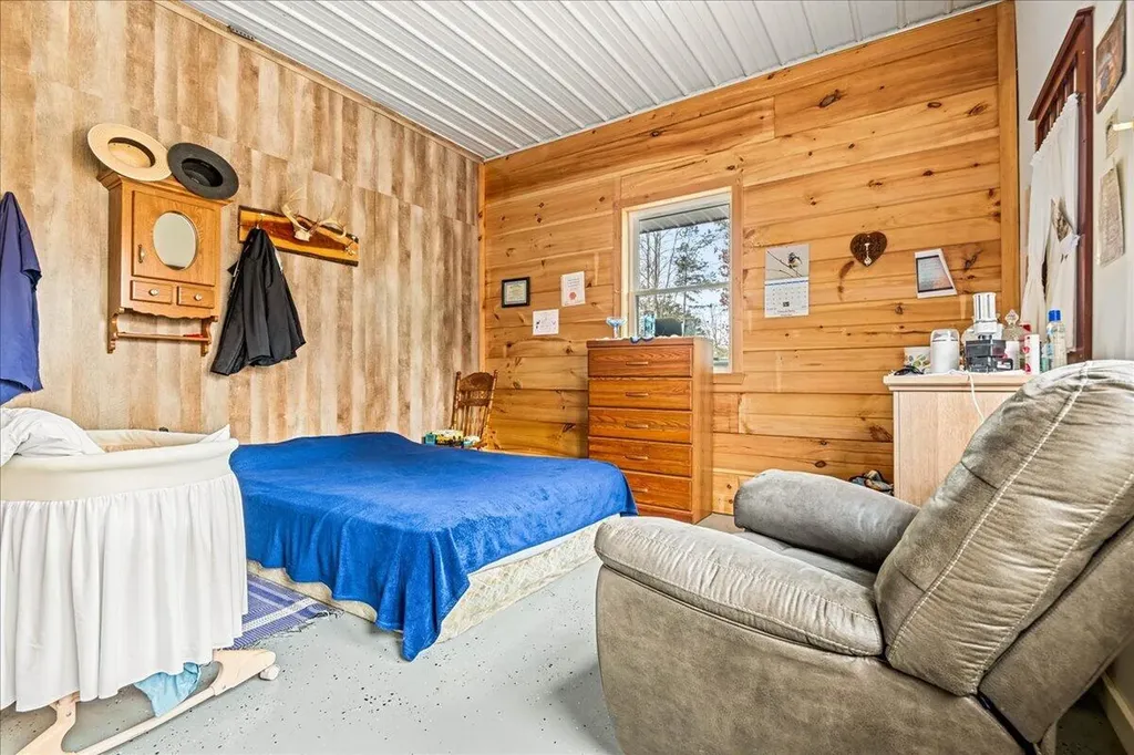 131 Marvins Lane East Bernstadt KY 40729