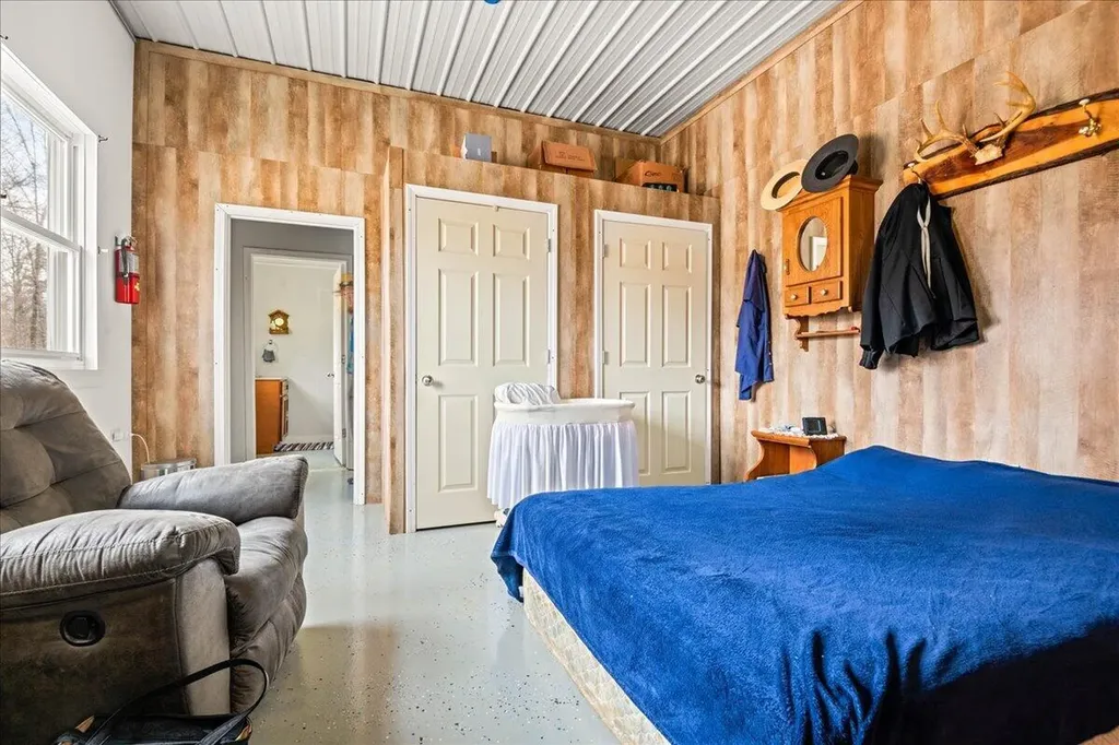131 Marvins Lane East Bernstadt KY 40729