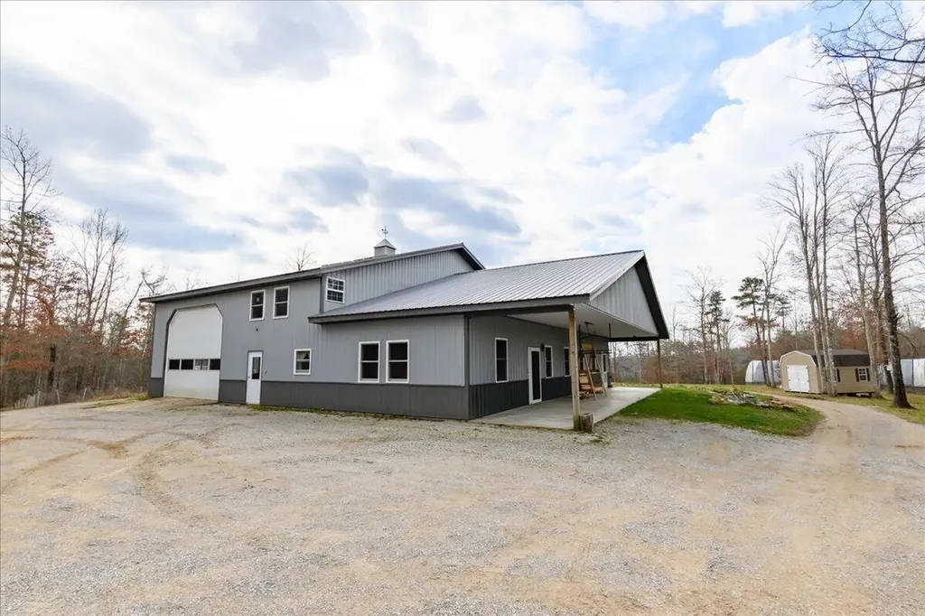 131 Marvins Lane East Bernstadt KY 40729