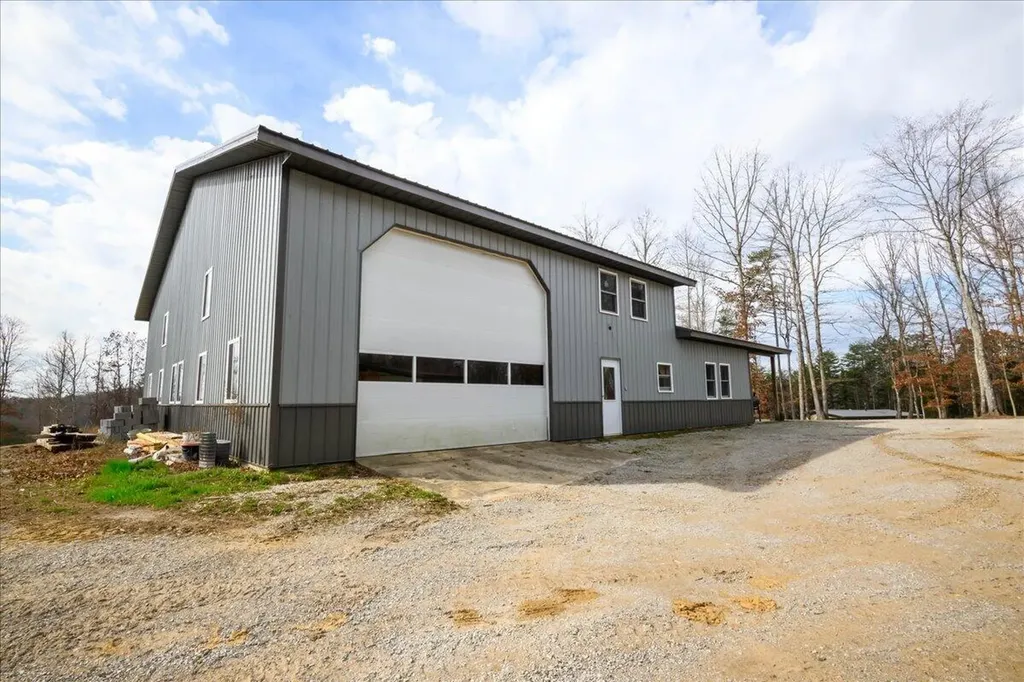 131 Marvins Lane East Bernstadt KY 40729