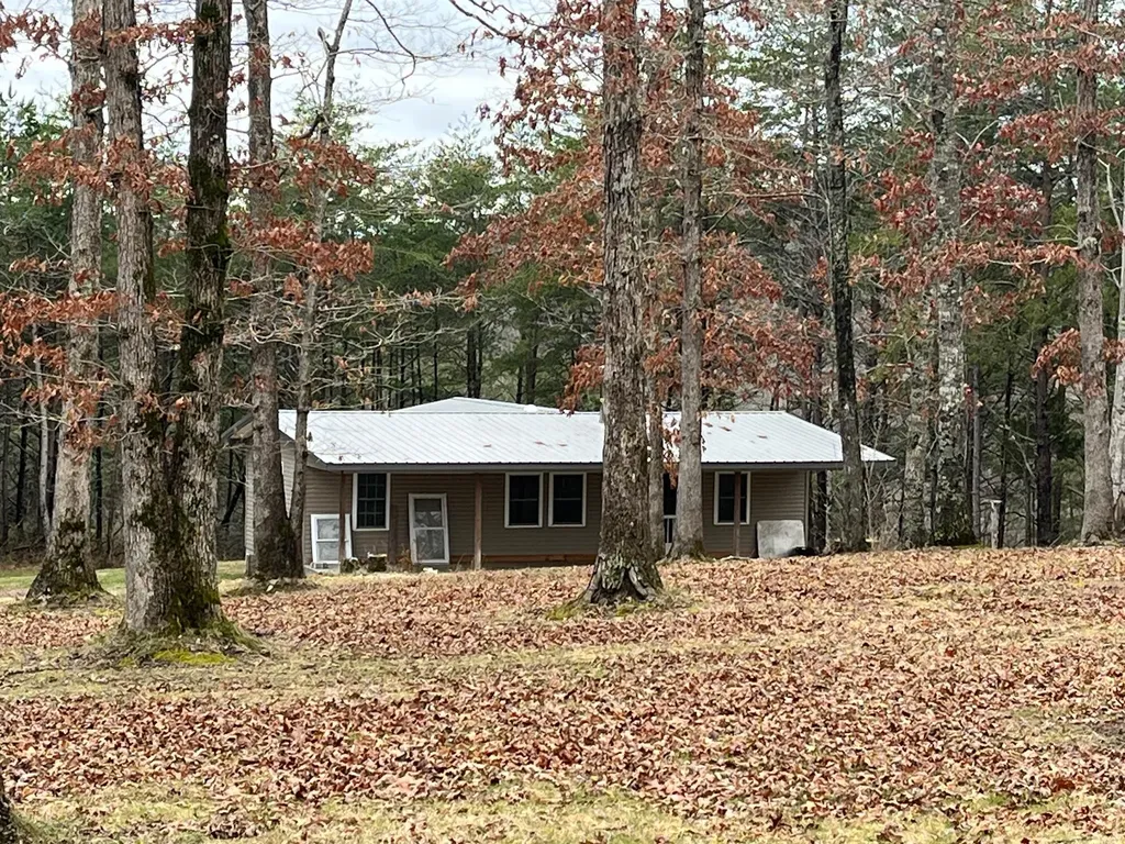 131 Marvins Lane East Bernstadt KY 40729