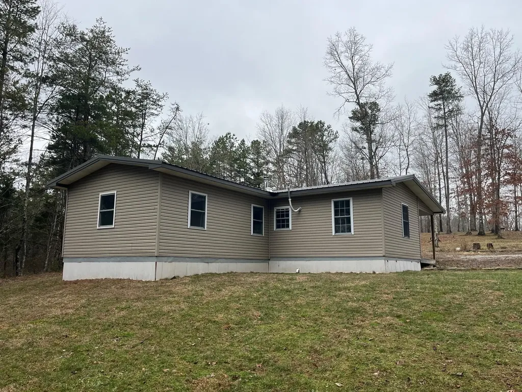 131 Marvins Lane East Bernstadt KY 40729