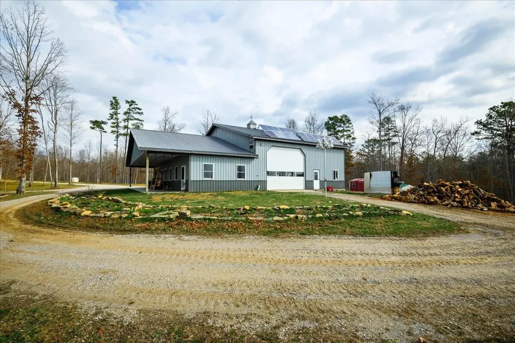 131 Marvins Lane East Bernstadt KY 40729
