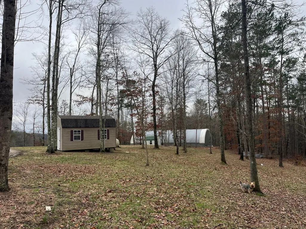 131 Marvins Lane East Bernstadt KY 40729