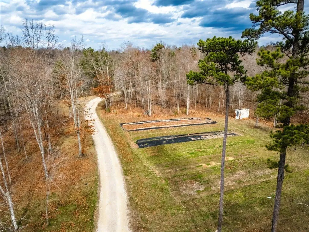 131 Marvins Lane East Bernstadt KY 40729