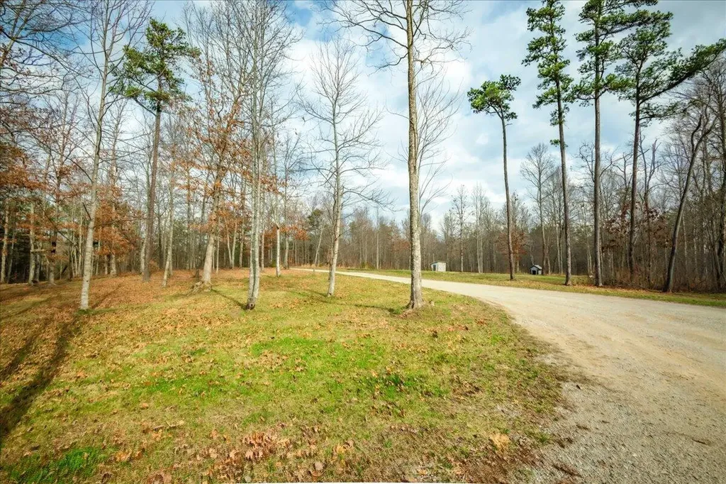 131 Marvins Lane East Bernstadt KY 40729