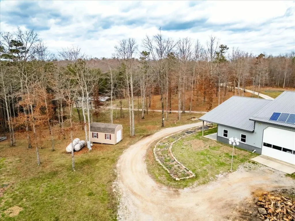 131 Marvins Lane East Bernstadt KY 40729