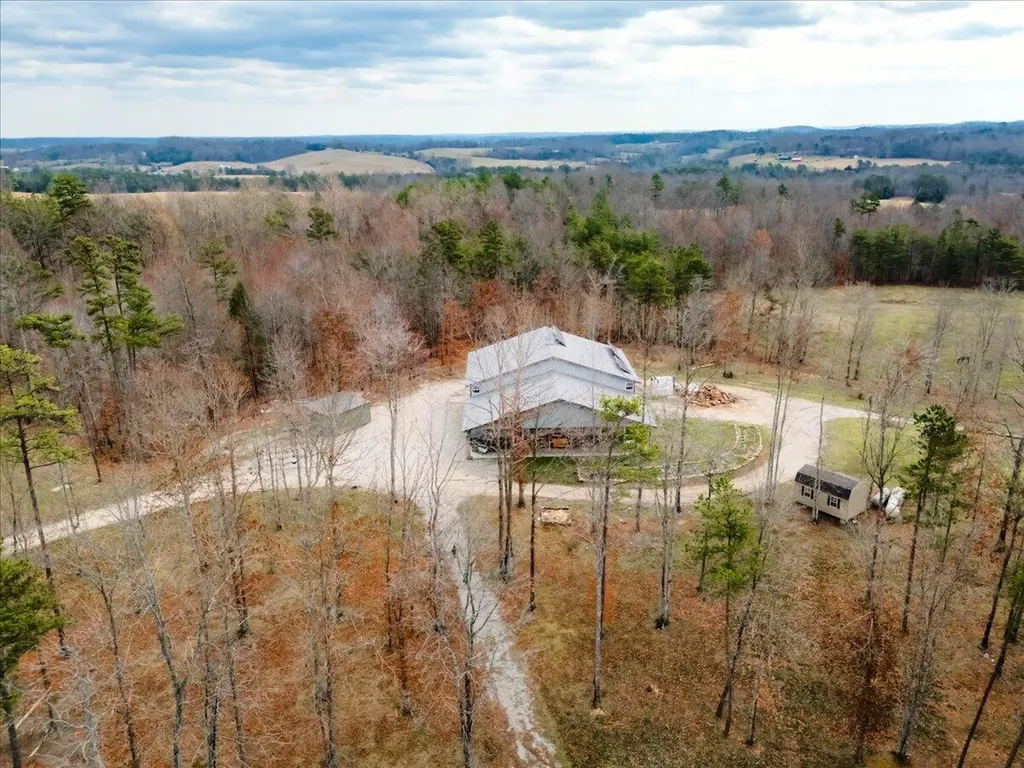 131 Marvins Lane East Bernstadt KY 40729