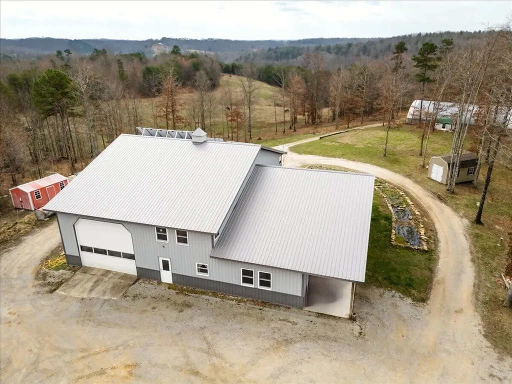 131 Marvins Lane East Bernstadt KY 40729