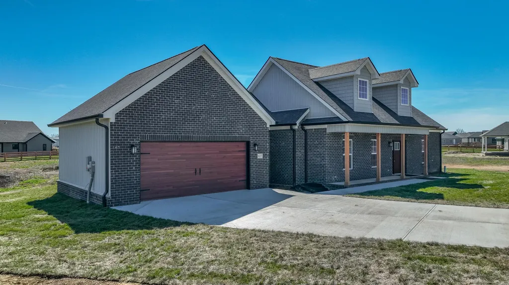 627 Comanche Drive Richmond KY 40475