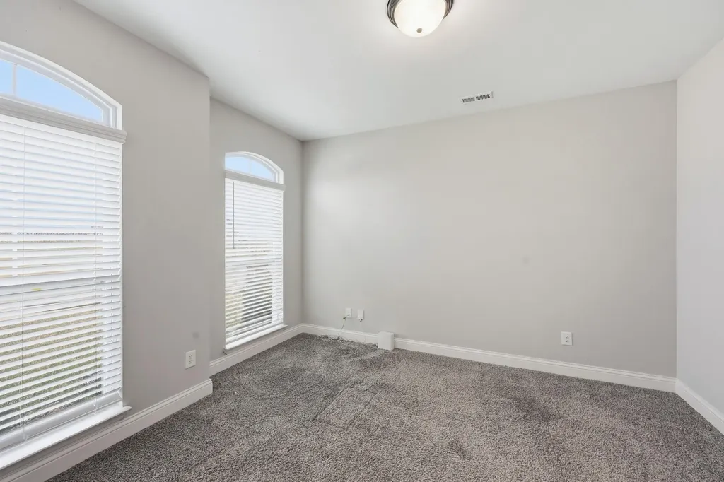 1097 Mission Drive Richmond KY 40475