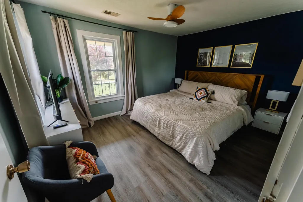 1055 Ky-92 Jamestown KY 42629